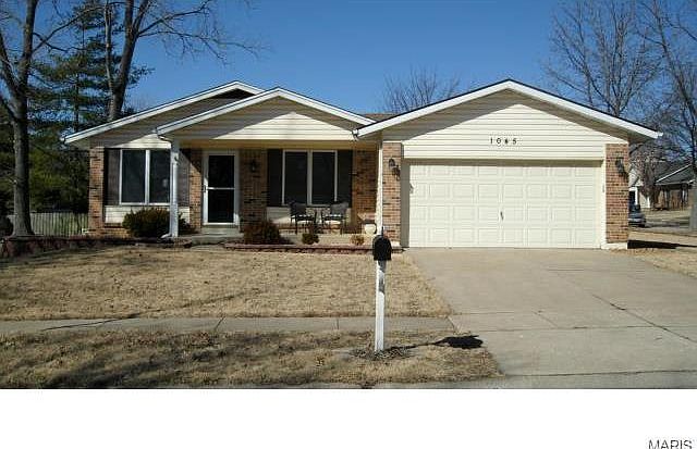 1st image of 1045 Acorn Trail Dr