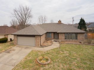 5472 S Stonegate Ave, Springfield, MO 65810
