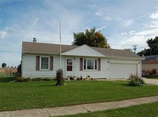 107 Nancy St, Mount Morris, IL 61054