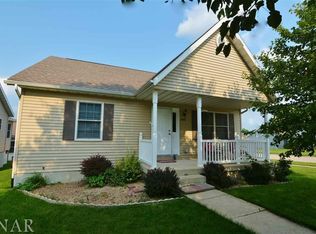 1112 Ogelthorpe Ave, Normal, IL 61761