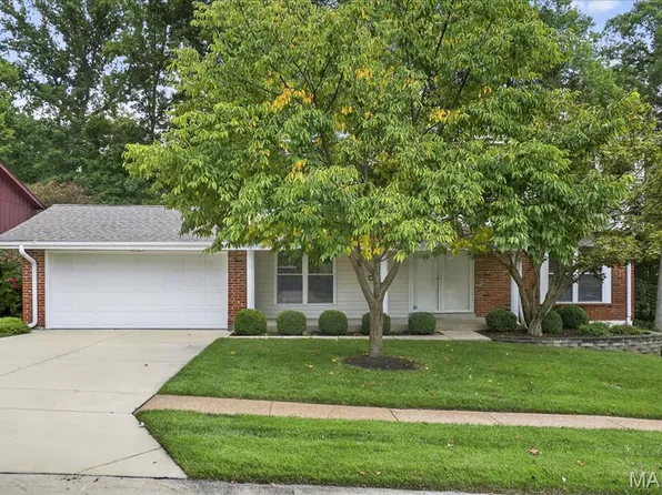 1266 Beaver Creek Rd, Chesterfield, MO 63017