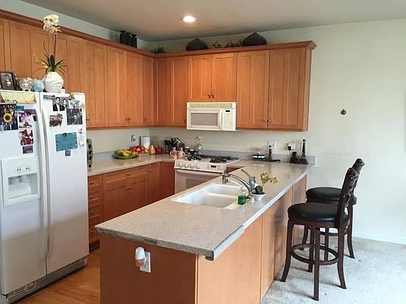 Kitchen (note refridgerator not as pictured. Has been replac