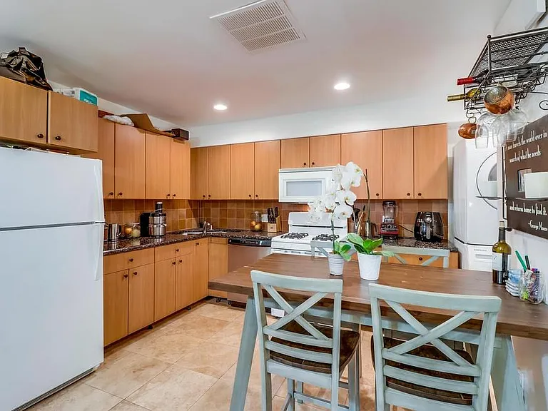 1859 Grand Ave #1857-1/2-1 — Photo 6