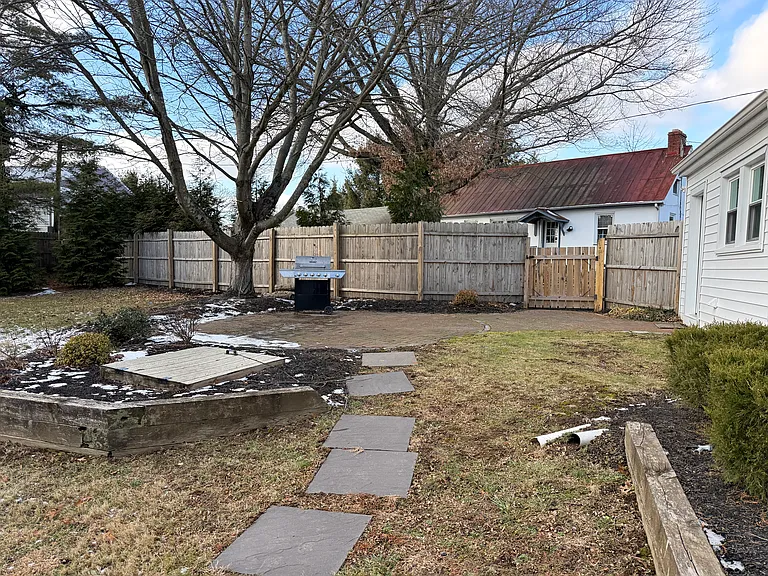 631 Penns Park Rd — Photo 14