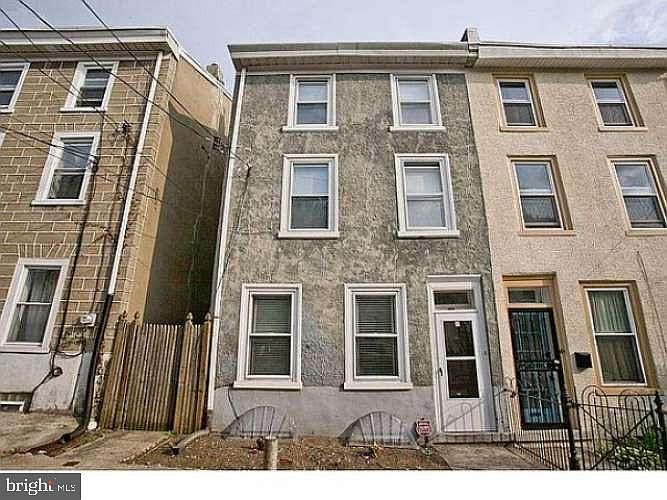 1st image of 201 Dupont St
