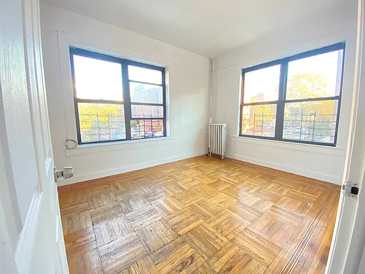 Rented by Lang Realty LLC | media 3