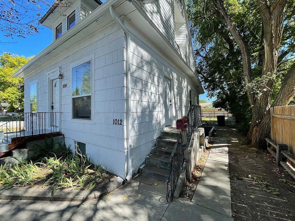 1st image of 1014 Blaine Ave #1/2