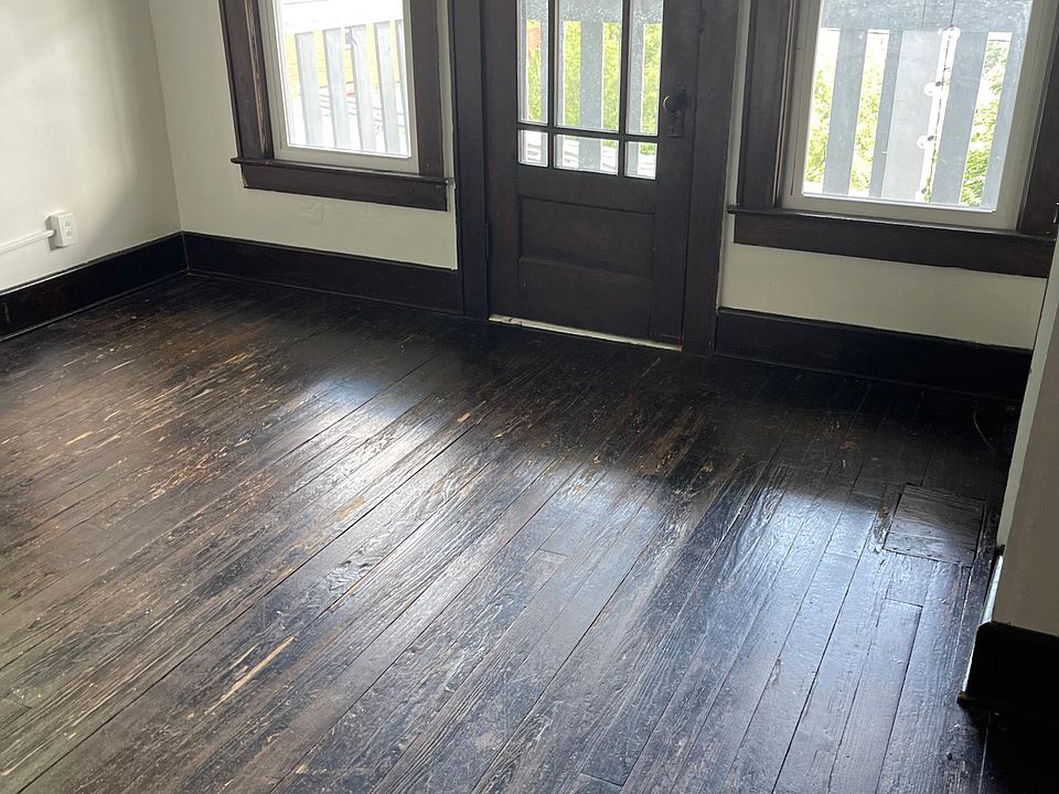 1st image of 301 Richwood Ave #1