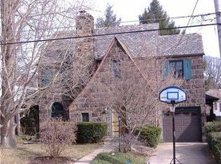 110 Argonne Dr, New Kensington, PA