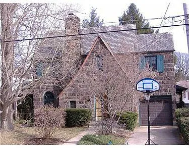 110 Argonne Dr photo 1