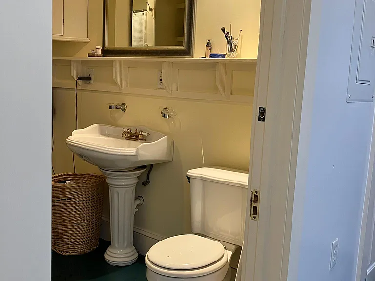 2219 Parrish St — Photo 21