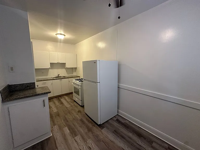 1556 Polk St — Photo 5