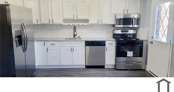 3 bed, 1213 sqft, $2,750 — Photo 1