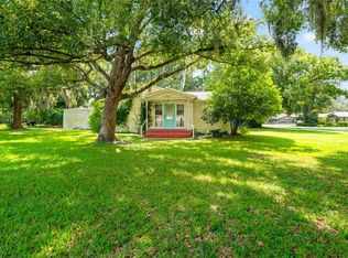 5453 6th St, Zephyrhills, FL 33542