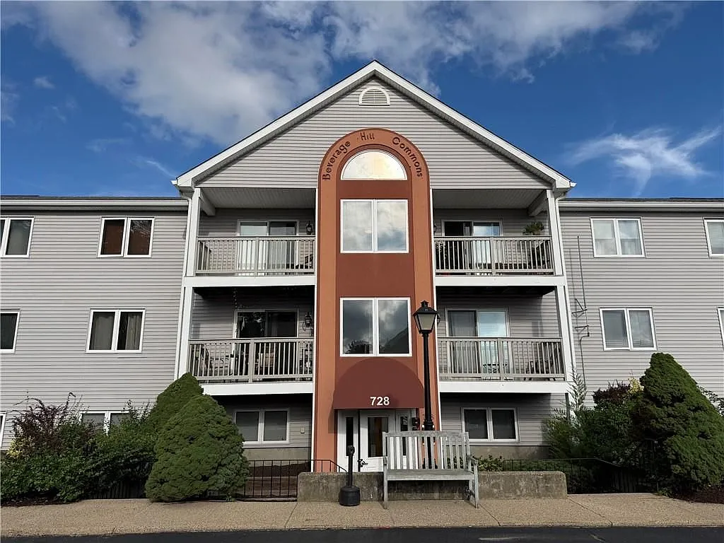 1 bed, 1.0 bath, 584 sqft, $1,700 — Photo 1