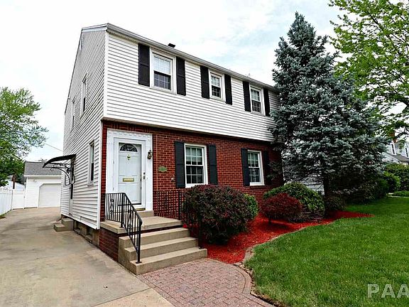 4th image of 2611 W Barker Ave