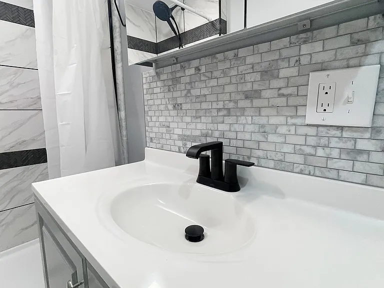 264 West St — Photo 16