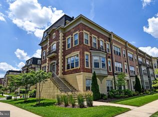 810 Fair Winds Way, Oxon Hill, MD 20745