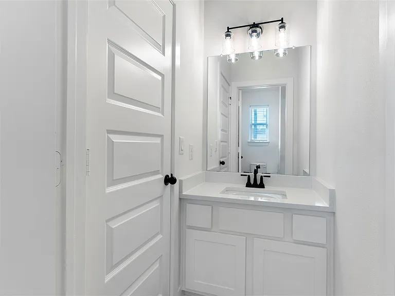424 Hollister Dr — Photo 31
