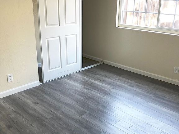 5th image of 27677 Leidig Ct APT 5