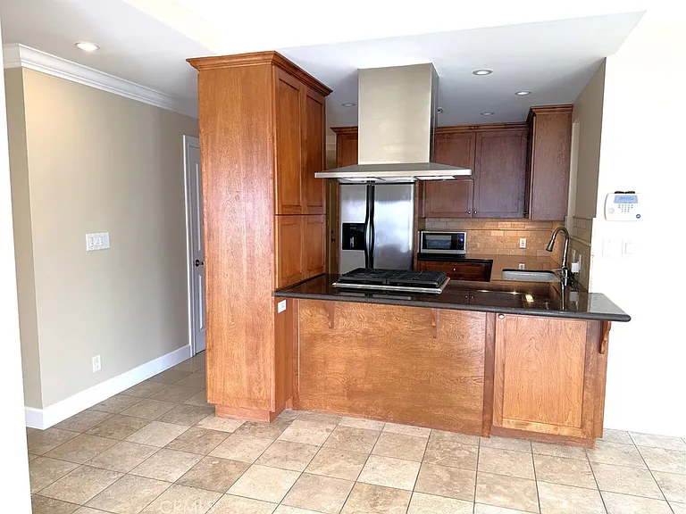 4510A Seashore Dr — Photo 9