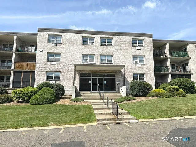 308 Meadowside Rd #209 — Photo 1