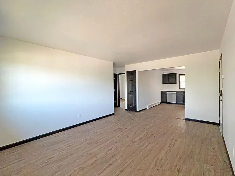Remodeled 2 Bed, 1 Bath in a Convenient Central Location — Photo 41