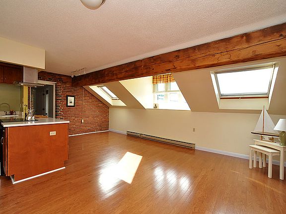 Open Living/Dining plan