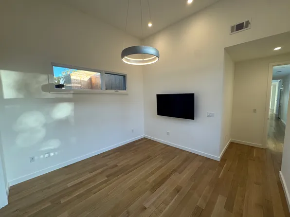511 Carmel Cir #B, San Mateo, CA 94402