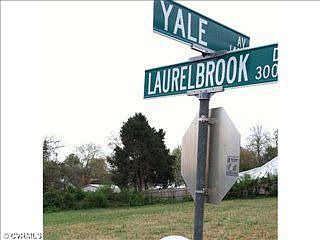 1st image of 3027 Laurelbrook Dr