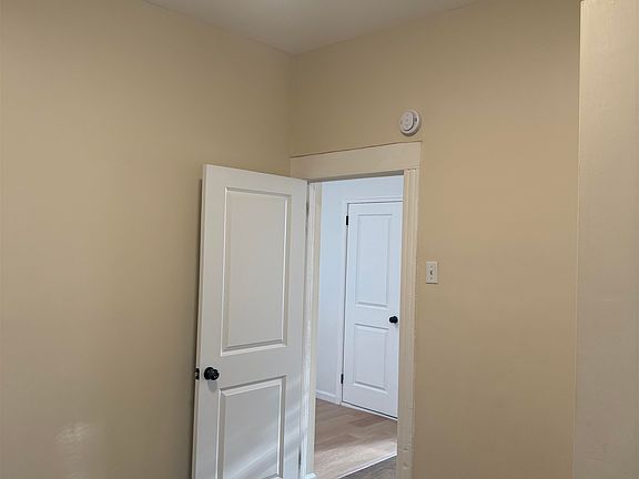 5th image of 65 Clendenny Ave Floor 2
