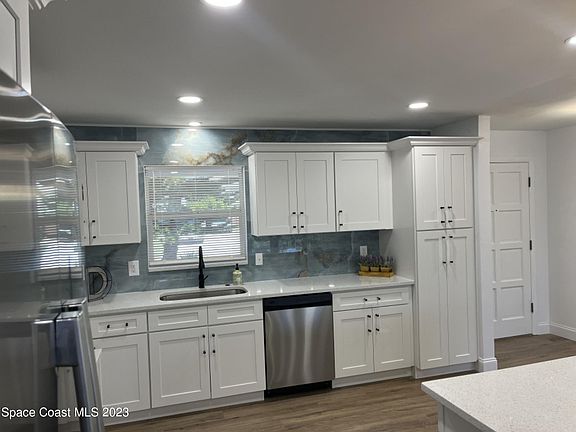 4th image of 5190 Melissa Dr