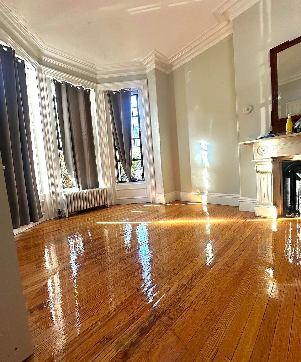 Studio, 345 sqft, $2,495 — Photo 1