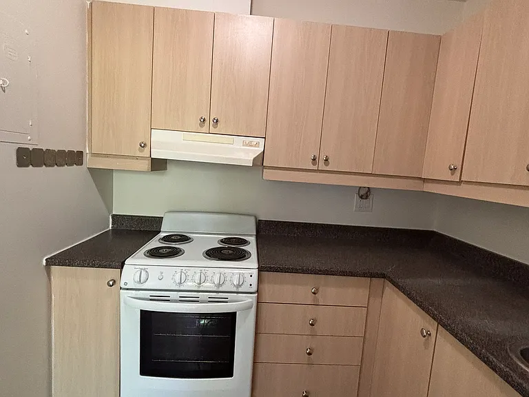 431 Daly Ave #203 — Photo 10