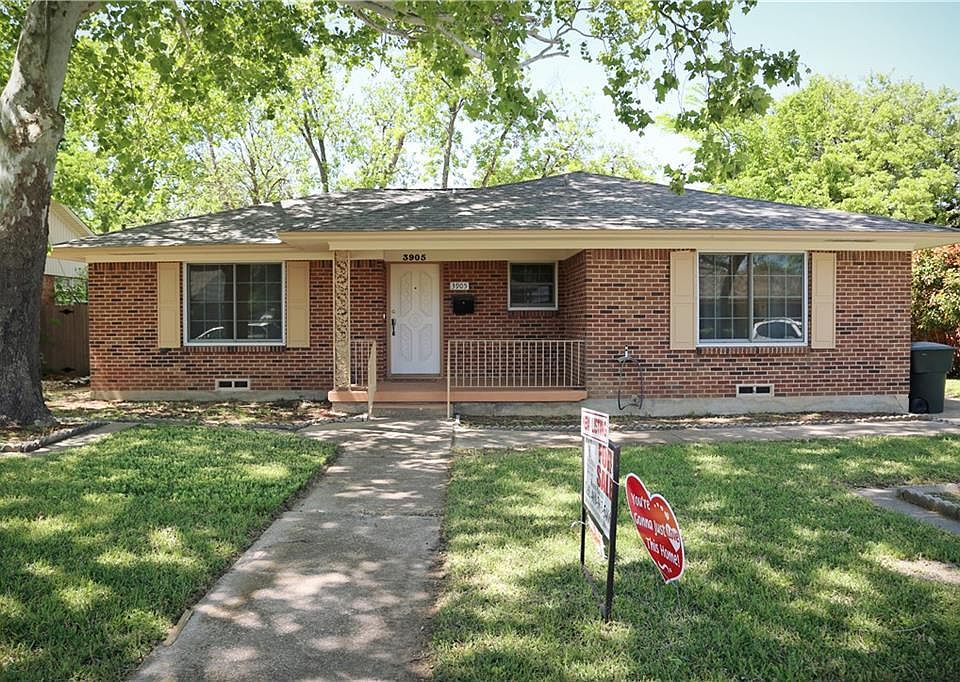 1st image of 3905 Douglas Dr