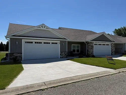 12 Cove Dr Photo 1 12 Cove Dr Photo 1