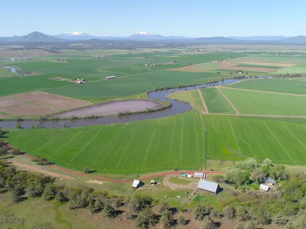 644-705 Pit River Canyon Rd, McArthur, CA 96056