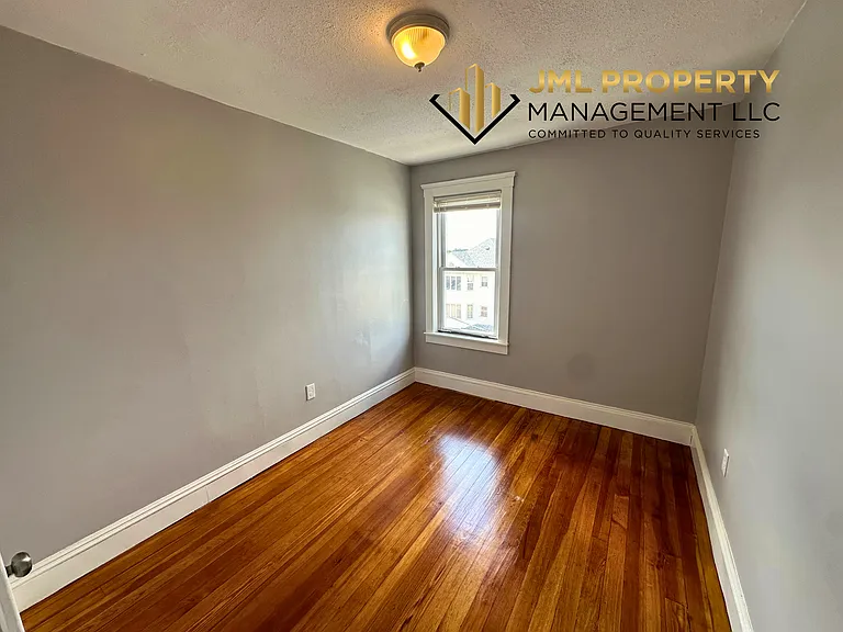 321 Union St #3N — Photo 4