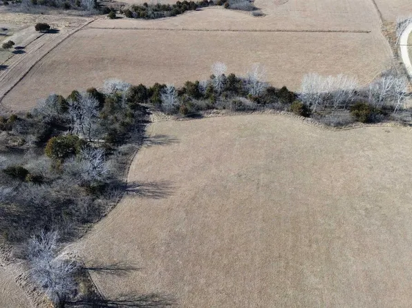 5651 NW Humphrey Rd, Topeka, KS 66618