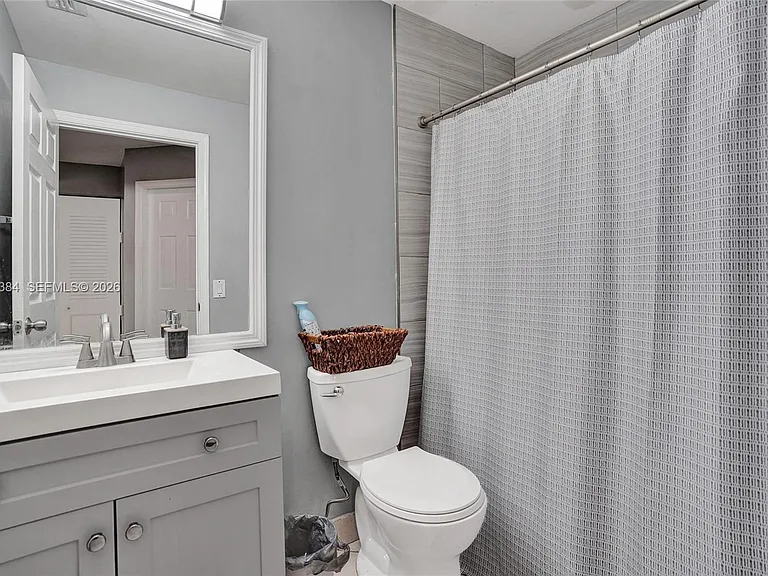4219 Sabal Ridge Cir — Photo 21