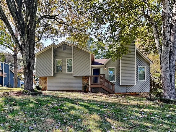 4074 Stephanie Ct NW, Kennesaw, GA 30152