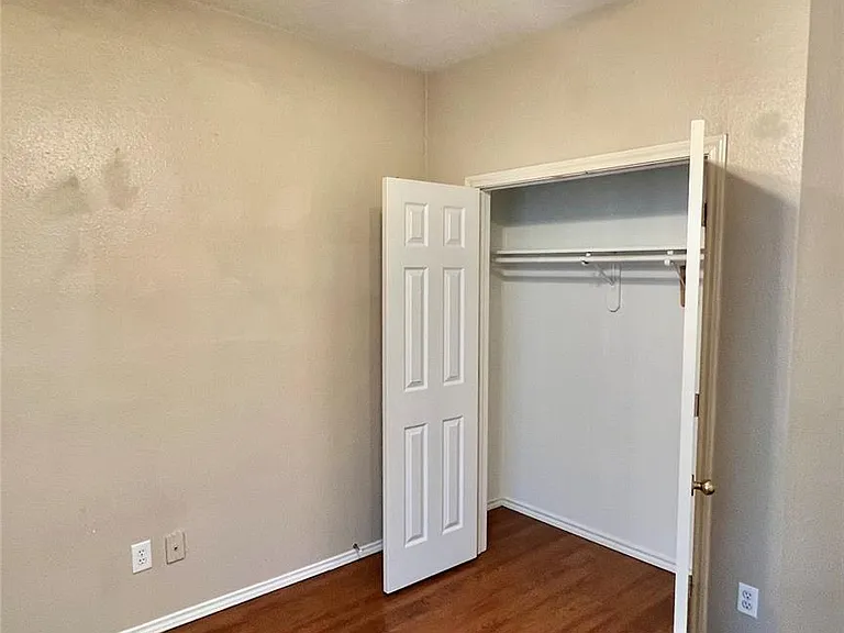 2056 Hawken Dr — Photo 15