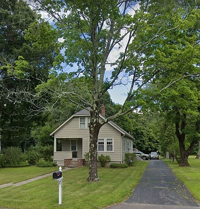 2nd image of 340 Elm St