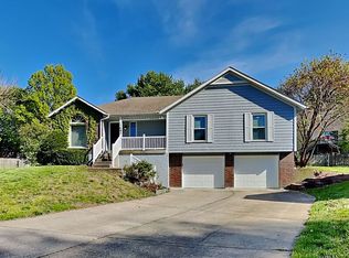 1407 SE 7th Ct, Lees Summit, MO 64063