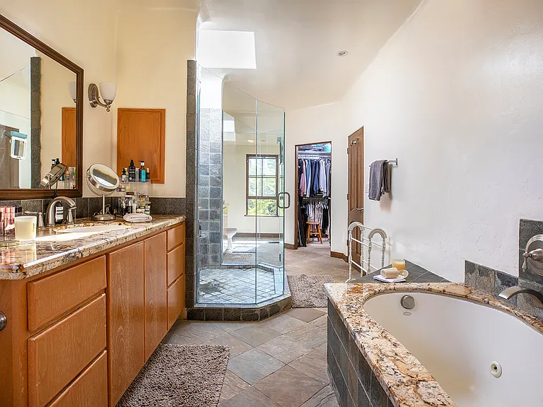 10365 Holman Ave — Photo 21