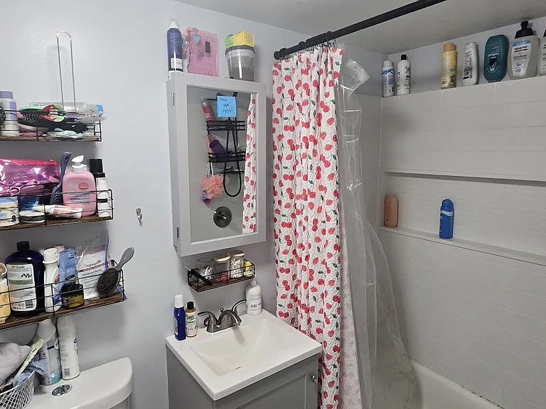 50 Meadow St #1 — Photo 8