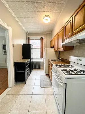 Rented by Compass | media 7