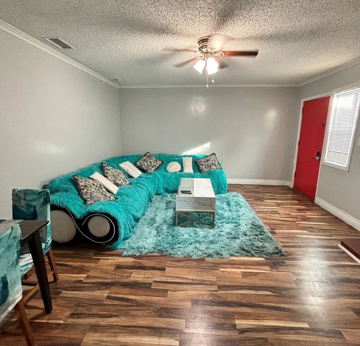 2 bed, 1500 sqft, $1,600 — Photo 1