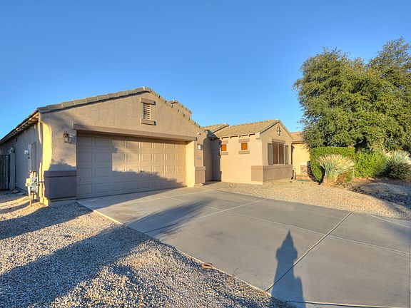 2nd image of 42506 W Oakland Dr