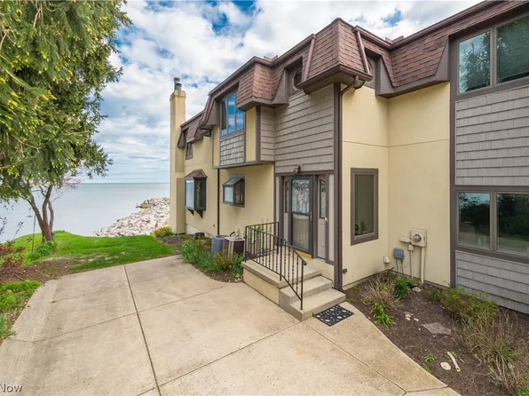 4601 Compass Rose #30, Vermilion, OH 44089